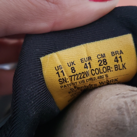 Sketchers non slip work shoe - Picture 2 of 3